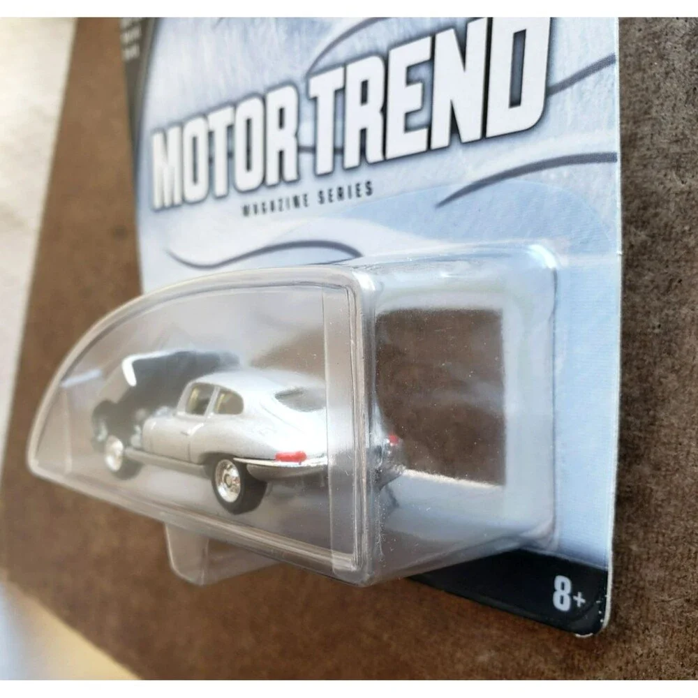 VTG 2003 Hot Wheel JAGUAR XKE Silver 100% PREFERRED: MOTOR TREND MAGAZINE 4/4 RR